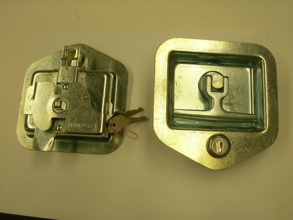 1 1 Lbs 3 Point Key Locking Zinc Center Control Folding T Handle With Em 502 Key Moore Industrial Hardware